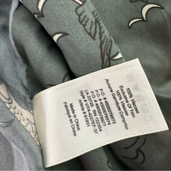 Aritzia pilier jacket fish 🐠 Japan Asia style koi fish shiny satiny silky feel - Picture 15 of 16